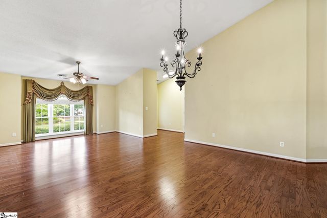 11 Cherry Cove Lane, Taylors, SC 29650