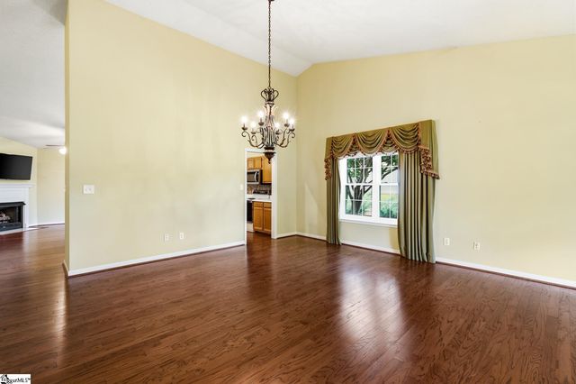 11 Cherry Cove Lane, Taylors, SC 29650