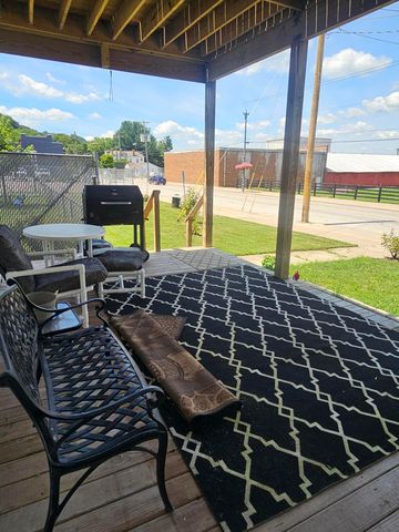 230 W 2nd Street, Maysville, KY 41056