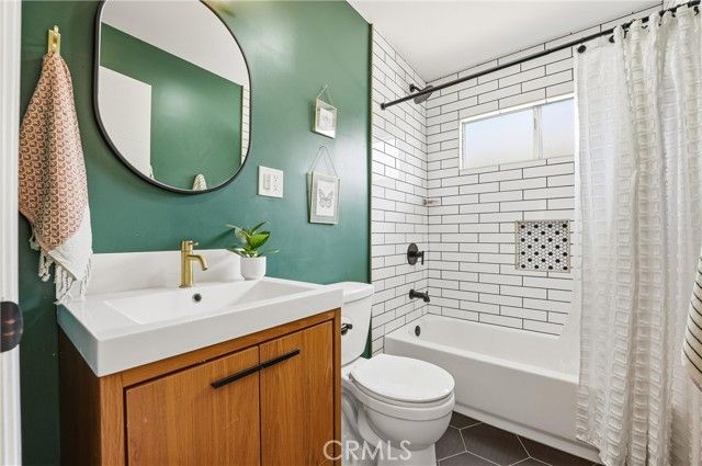 2157 Gale Avenue, Long Beach, CA 90810