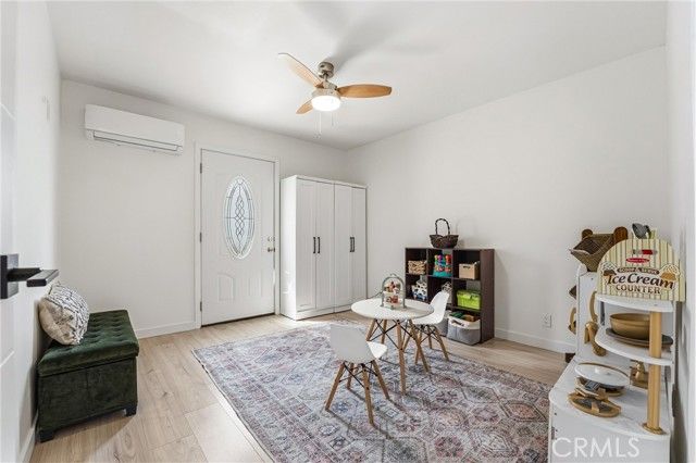 2157 Gale Avenue, Long Beach, CA 90810