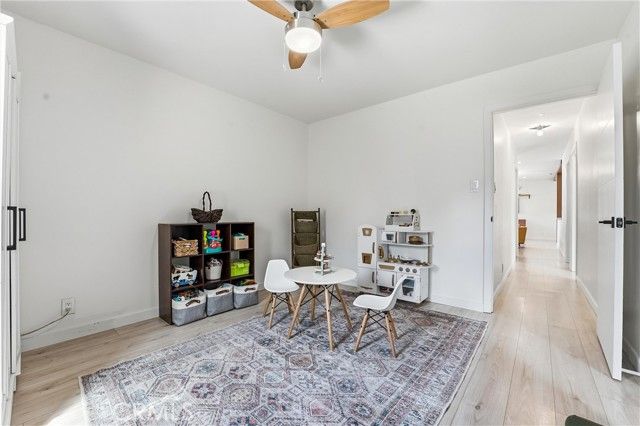 2157 Gale Avenue, Long Beach, CA 90810