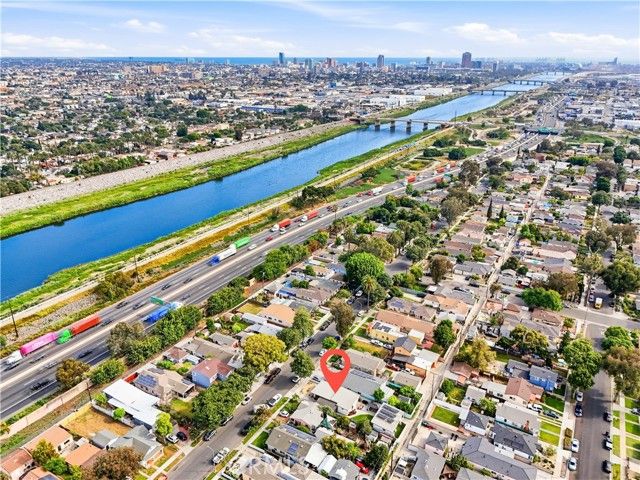 2157 Gale Avenue, Long Beach, CA 90810