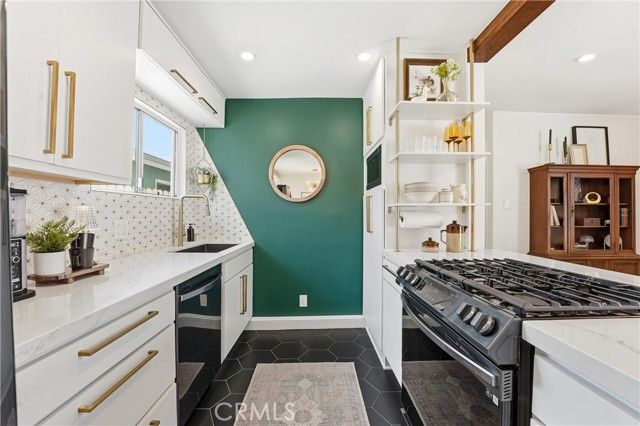 2157 Gale Avenue, Long Beach, CA 90810