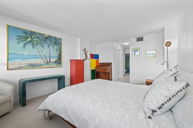 2201 S Ocean Drive 1102, Hollywood, FL 33019