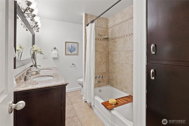 2001 NE 12th Street, Renton, WA 98056