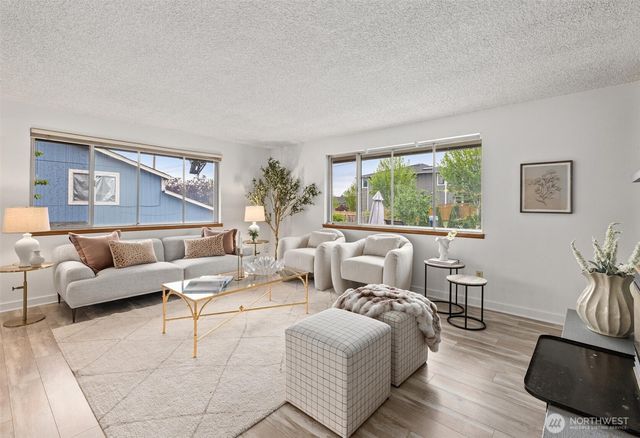 2001 NE 12th Street, Renton, WA 98056