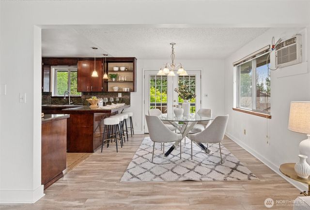 2001 NE 12th Street, Renton, WA 98056