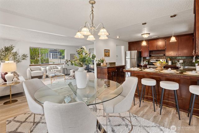 2001 NE 12th Street, Renton, WA 98056