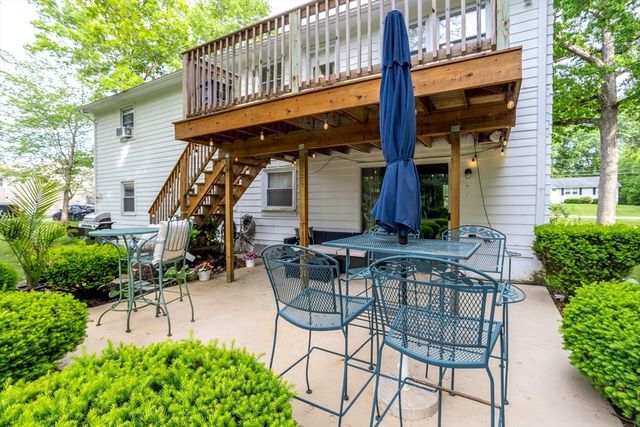 7 Alvirne Dr, Hudson, NH 03051