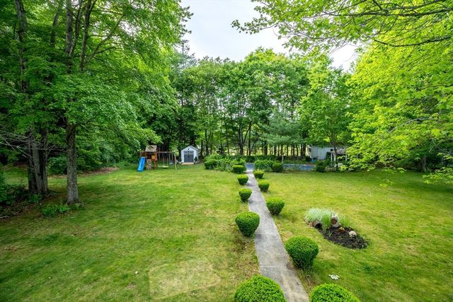 7 Alvirne Dr, Hudson, NH 03051