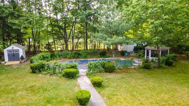 7 Alvirne Dr, Hudson, NH 03051