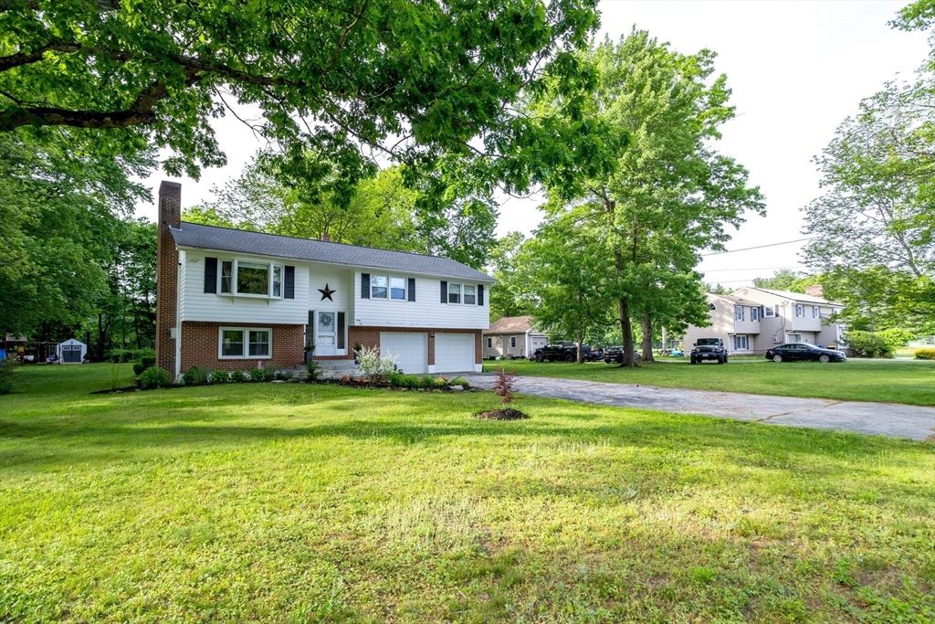 7 Alvirne Dr, Hudson, NH 03051
