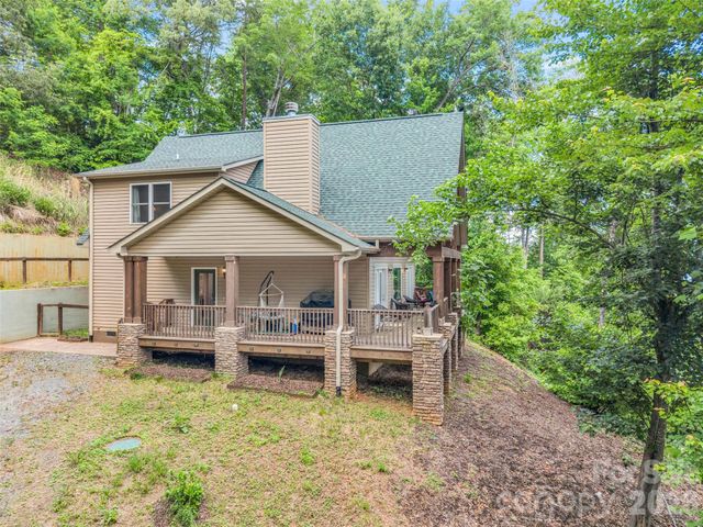 227 Snug Harbor Circle, Lake Lure, NC 28746