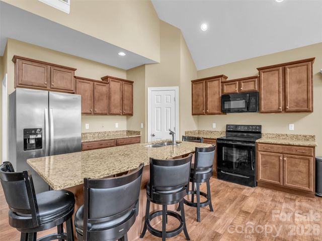 227 Snug Harbor Circle, Lake Lure, NC 28746