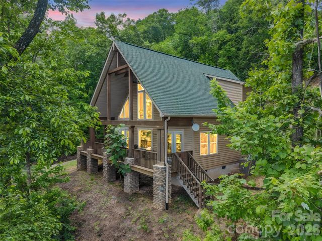 227 Snug Harbor Circle, Lake Lure, NC 28746