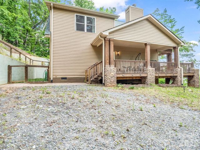 227 Snug Harbor Circle, Lake Lure, NC 28746