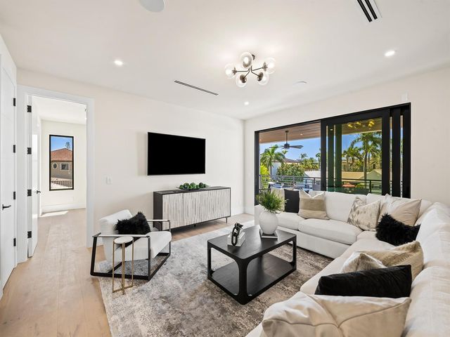 3110 NE 59th Street, Fort Lauderdale, FL 33308