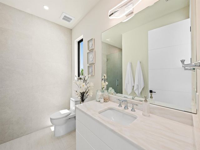 3110 NE 59th Street, Fort Lauderdale, FL 33308
