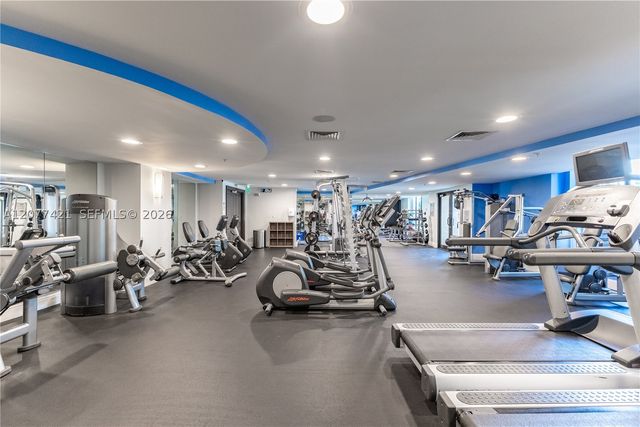 100 N Federal Hwy 622, Fort Lauderdale, FL 33301