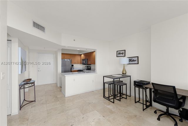 100 N Federal Hwy 622, Fort Lauderdale, FL 33301