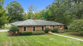 422 Roselawn Place, Charlotte, NC 28211