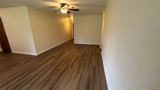 5916 Kary Lynn Drive S, Watauga, TX 76148