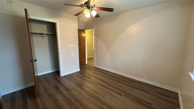 5916 Kary Lynn Drive S, Watauga, TX 76148
