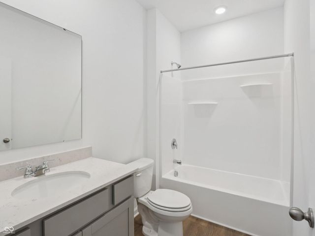 6024 Granby Drive, Whitestown, IN 46075