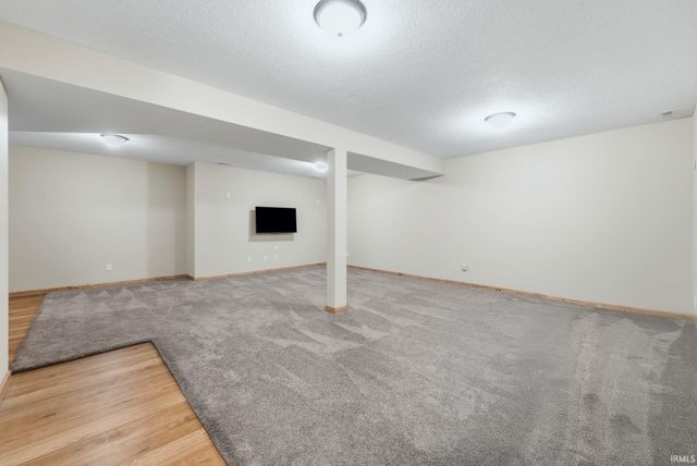 3518 Flowing Brook Drive, Fort Wayne, IN 46818