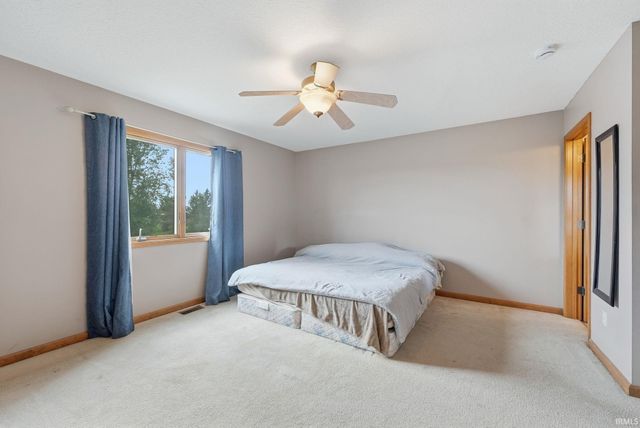 3518 Flowing Brook Drive, Fort Wayne, IN 46818