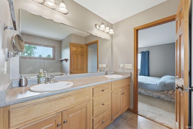 3518 Flowing Brook Drive, Fort Wayne, IN 46818