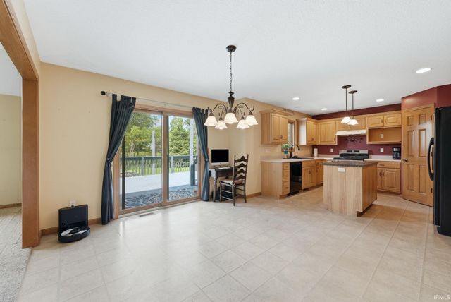 3518 Flowing Brook Drive, Fort Wayne, IN 46818
