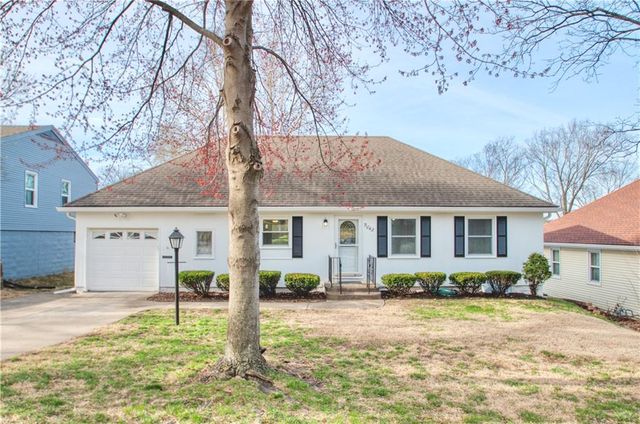 9042 Holly Street, Kansas City, MO 64114