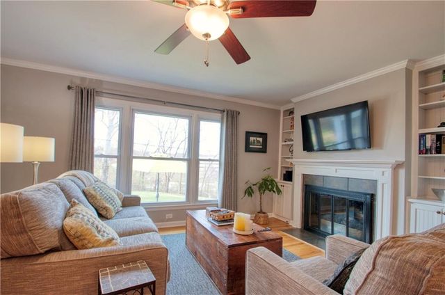 9042 Holly Street, Kansas City, MO 64114