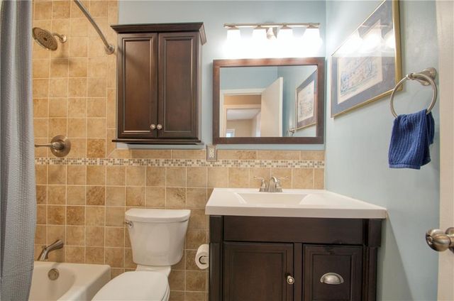 9042 Holly Street, Kansas City, MO 64114