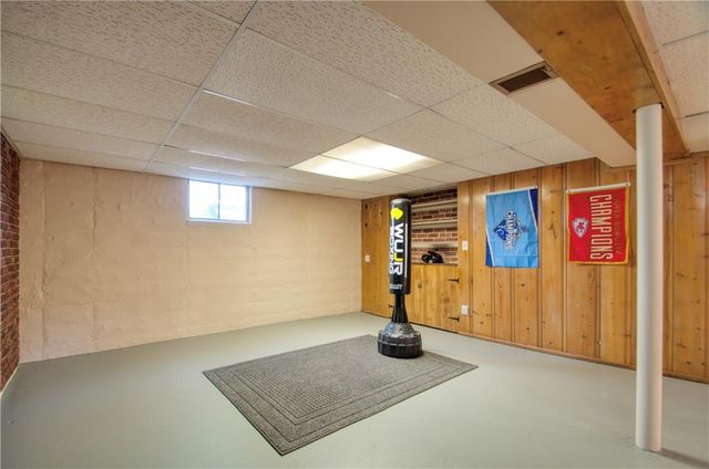 9042 Holly Street, Kansas City, MO 64114