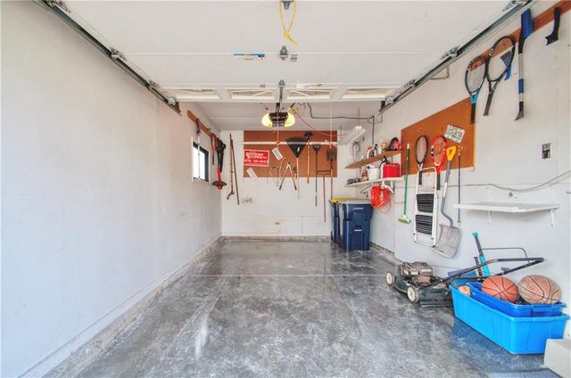 9042 Holly Street, Kansas City, MO 64114