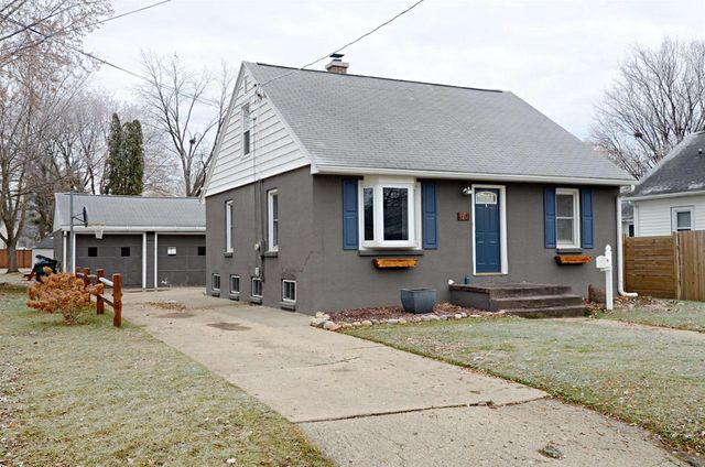 60 Grand Avenue, Prairie Du Sac, WI 53578