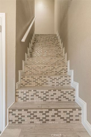555 D, Upland, CA 91786