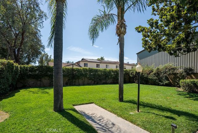 555 D, Upland, CA 91786