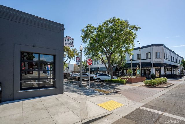 555 D, Upland, CA 91786