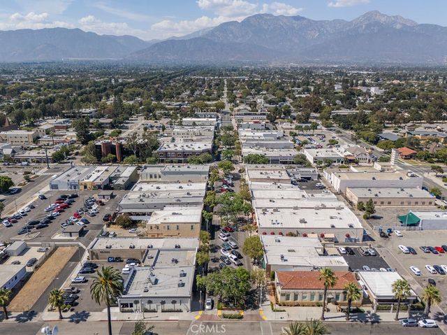 555 D, Upland, CA 91786