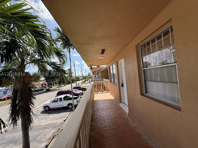 1154 W 35th St 223, Hialeah, FL 33012