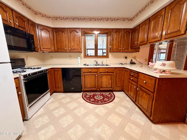 603 Chinook Avenue, Defiance, OH 43512