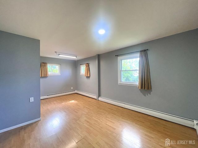 19 W Francis Street, Woodbridge Proper, NJ 08830