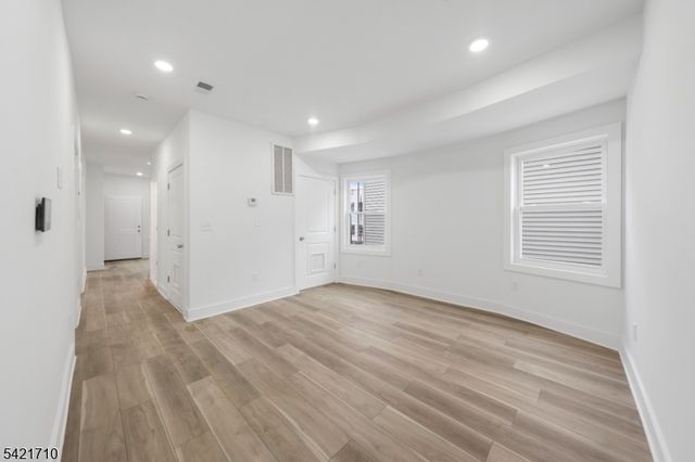 16 Headley Ter, Irvington Twp., NJ 07111