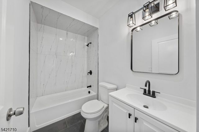 16 Headley Ter, Irvington Twp., NJ 07111