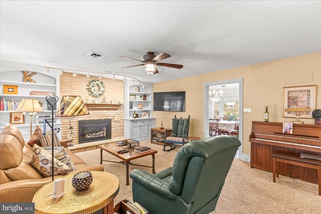 155 GEORGE ST, Hanover, PA 17331