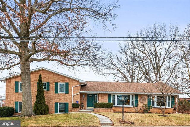 155 GEORGE ST, Hanover, PA 17331